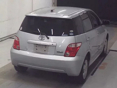 Toyota IST