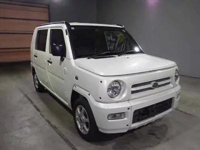 Daihatsu NAKED