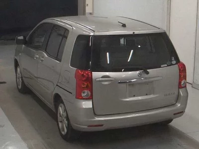 Toyota RAUM