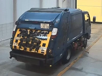 Mazda TITAN
