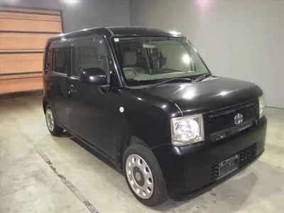 Toyota PIXIS SPACE