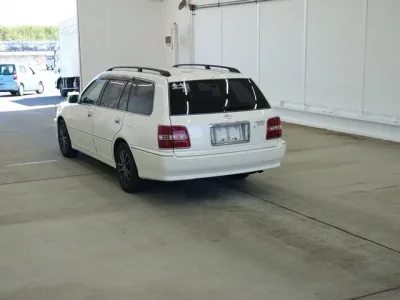Toyota CROWN ESTATE
