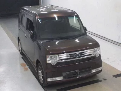 Toyota PIXIS SPACE