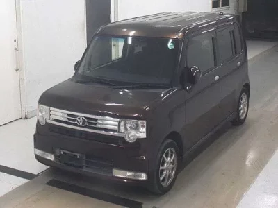 Toyota PIXIS SPACE