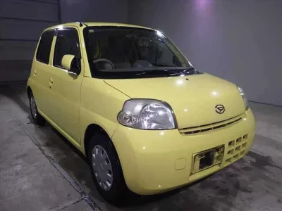 Daihatsu Esse