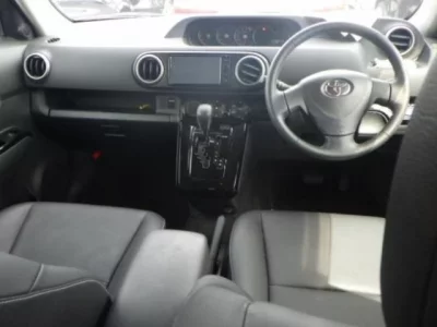 Toyota COROLLA RUMION
