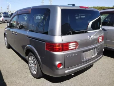 Nissan LAFESTA