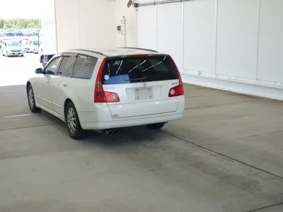 Nissan STAGEA