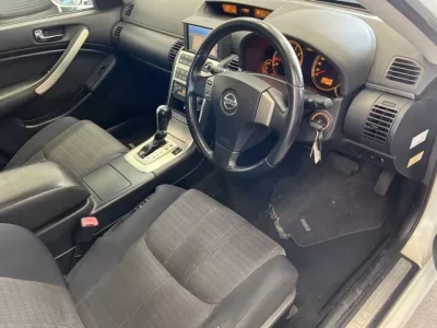 Nissan STAGEA