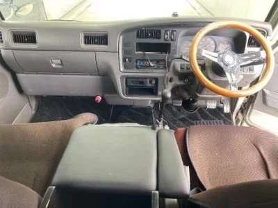 Nissan CARAVAN