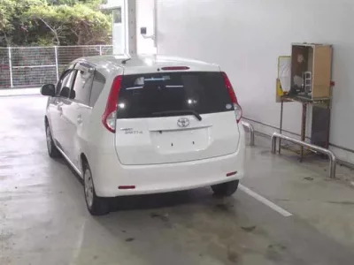 Toyota PASSO SETTE