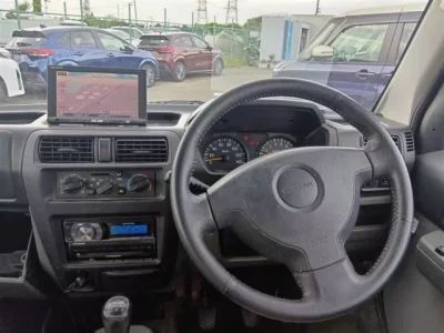 Nissan CLIPPER RIO