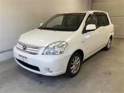 Toyota RAUM