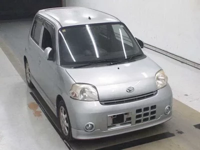 Daihatsu Esse