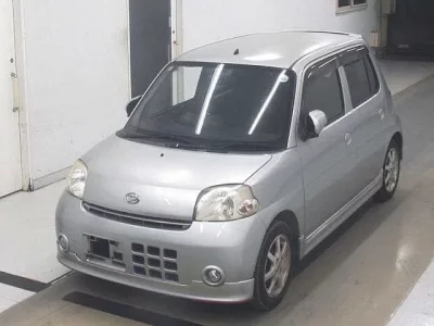 Daihatsu Esse
