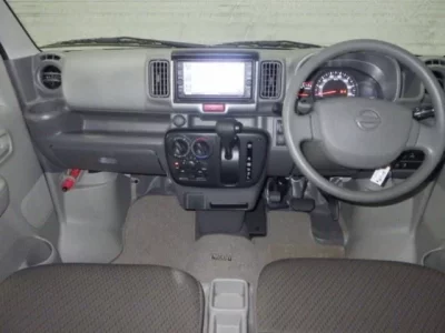Nissan CLIPPER VAN