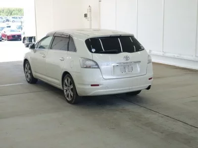 Toyota MARK X ZIO