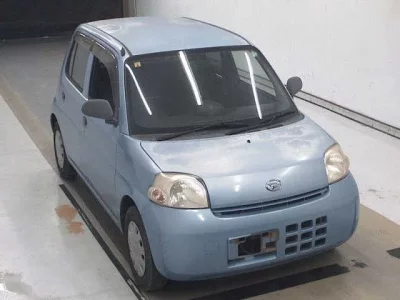 Daihatsu Esse