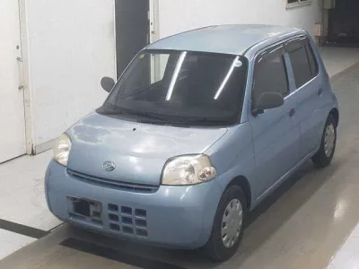 Daihatsu Esse