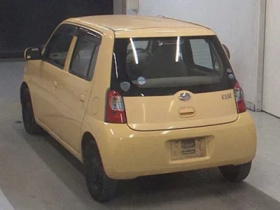 Daihatsu Esse