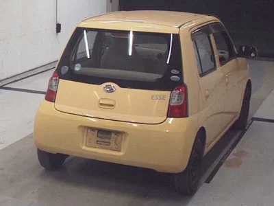 Daihatsu Esse