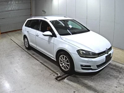 Volkswagen GOLF VARIANT