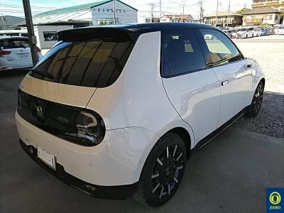 Honda E
