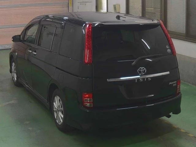 Toyota ISIS