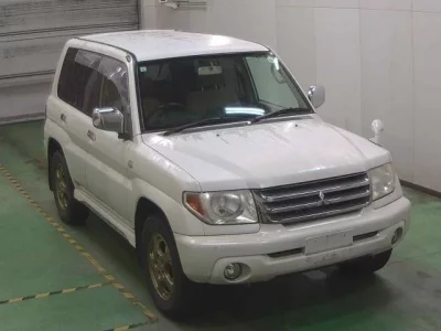 Mitsubishi PAJERO IO