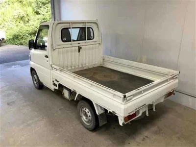 Nissan CLIPPER TRUCK