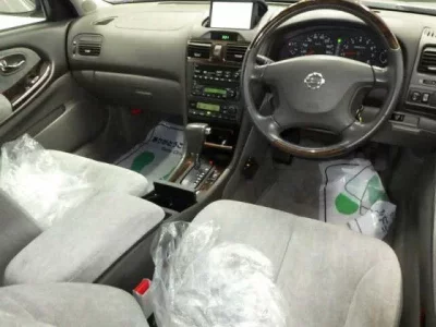 Nissan CEFIRO