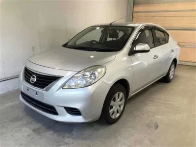 Nissan TIIDA LATIO