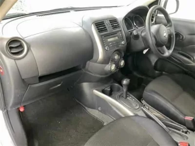 Nissan TIIDA LATIO