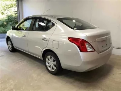 Nissan TIIDA LATIO