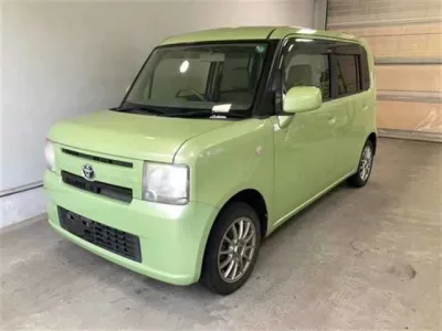 Toyota PIXIS SPACE