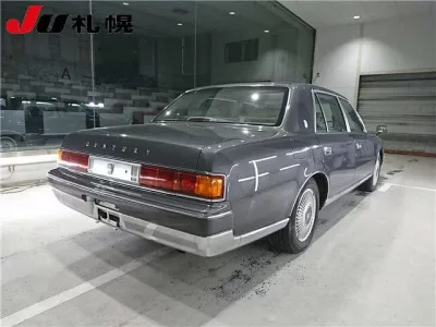 Toyota CENTURY