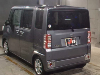 Toyota PIXIS MEGA