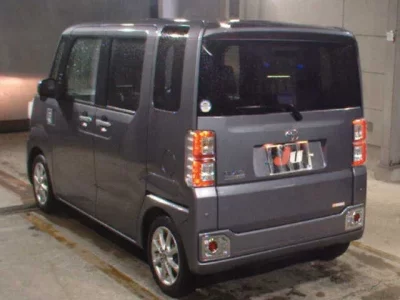 Toyota PIXIS MEGA