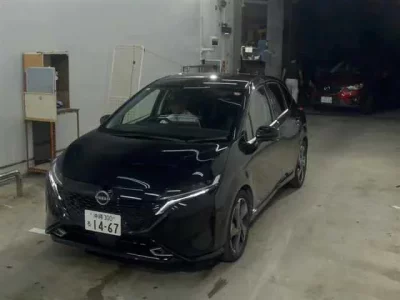 Nissan AURA