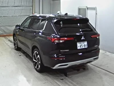 Mitsubishi OUTLANDER PHEV