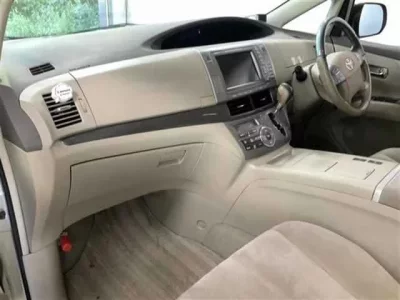 Toyota ESTIMA HYBRID