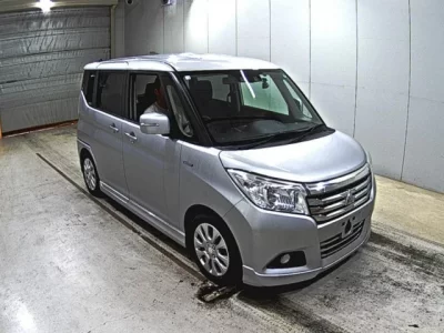 Mitsubishi DELICA D2