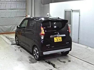 Mitsubishi EK X