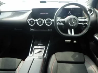 Mercedes-Benz B CLASS