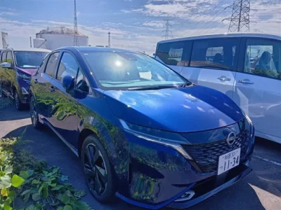 Nissan AURA