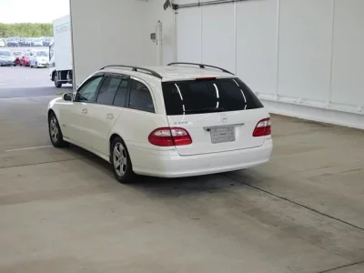 Mercedes-Benz E CLASS WAGON
