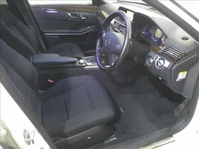 Mercedes-Benz E CLASS WAGON