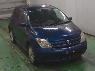 Toyota IST