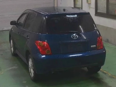 Toyota IST