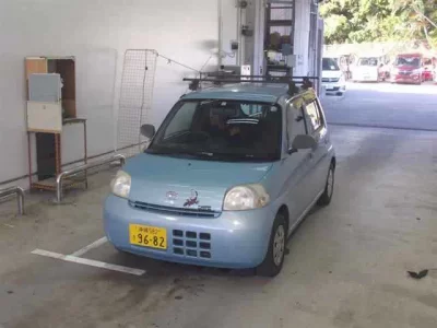 Daihatsu Esse